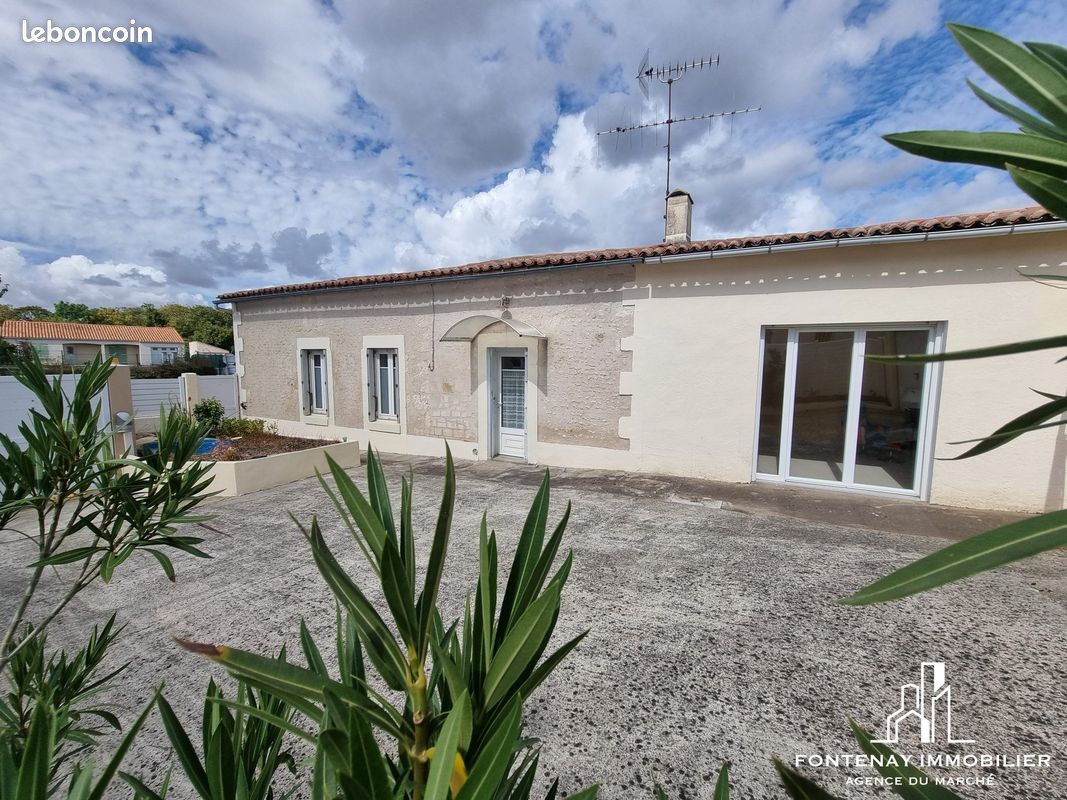 Maison 4 pièces 90 m² · à Fontenay-le-Comte · 90 m² · 171 000 €