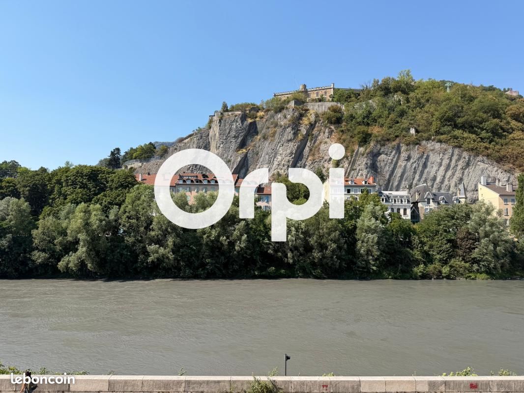 Appartement 2 pièces 51 m² · à Grenoble · 51 m² · 675 €