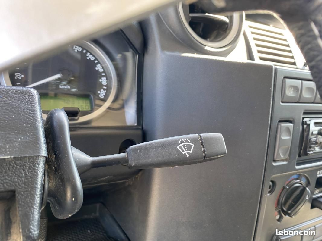 Land Rover Defender II HT 90 2.4 TD E (image 24)