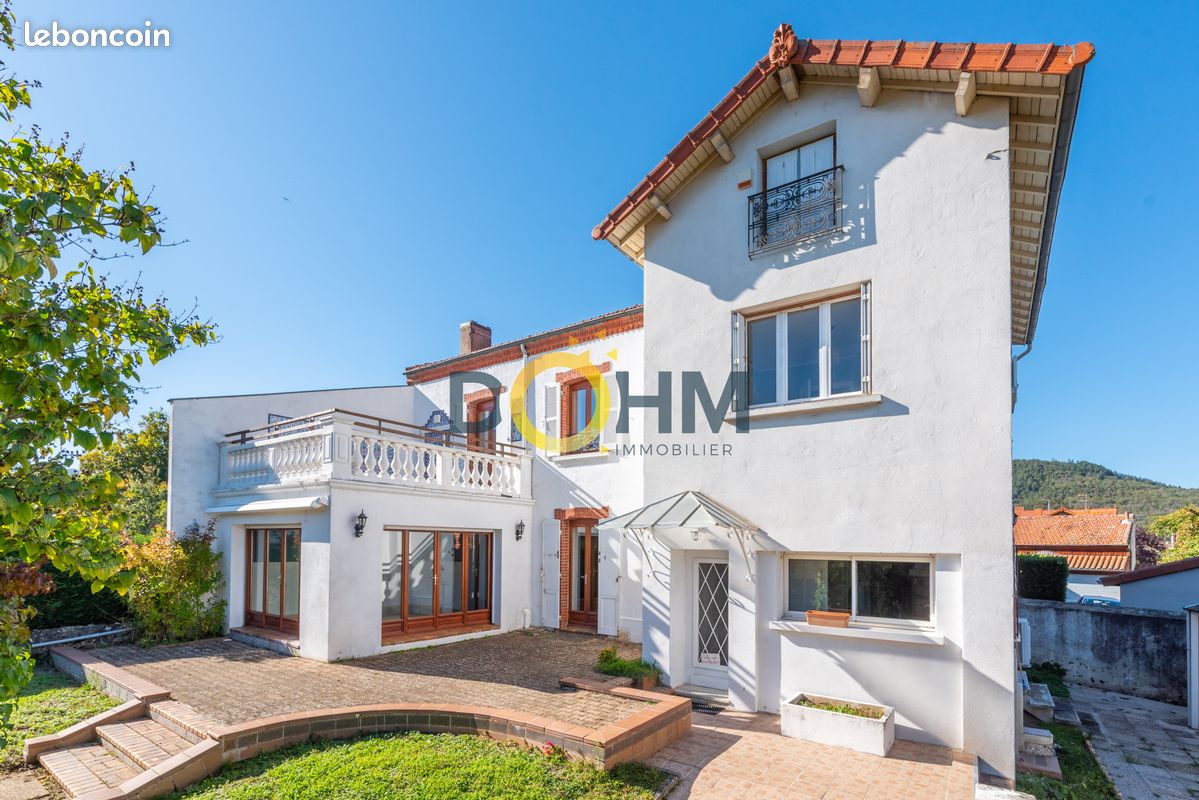Maison 13 pièces 245 m² · à Langeac · 245 m² · 239 000 €