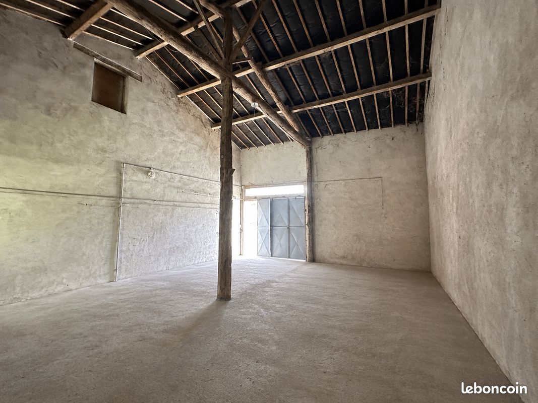 Maison 1 pièce 100 m² · à Lezoux · 100 m² · 135 000 €