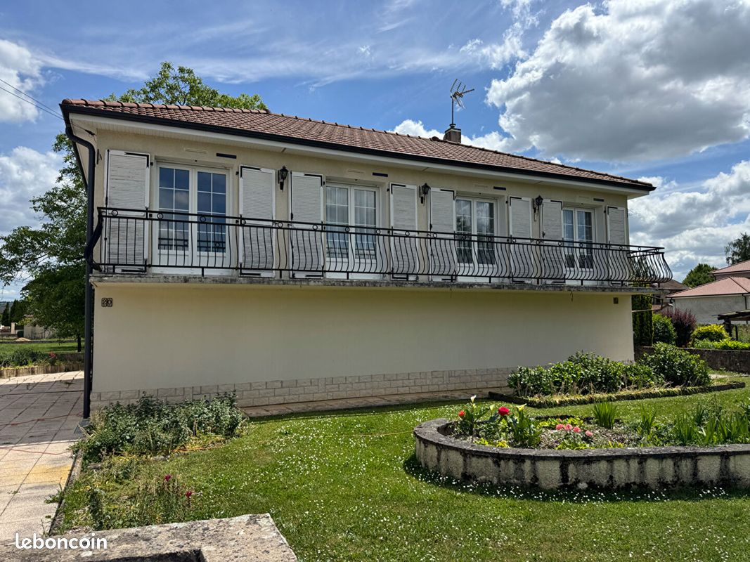 Maison 5 pièces 121 m² · à Belleville-sur-Meuse · 121 m² · 182 000 €