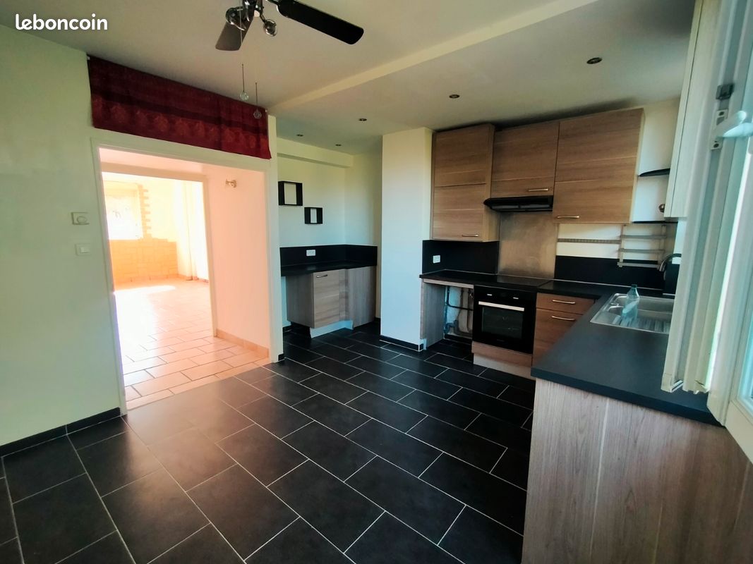 Appartement 3 pièces 70 m² · à Carros · 70 m² · 210 000 €