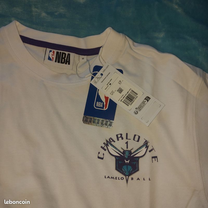 T- Shurt. Blanc NBA TM
étiquette " d'origine 100%Coton pour la
somme de 17e 🏷 (image 5)