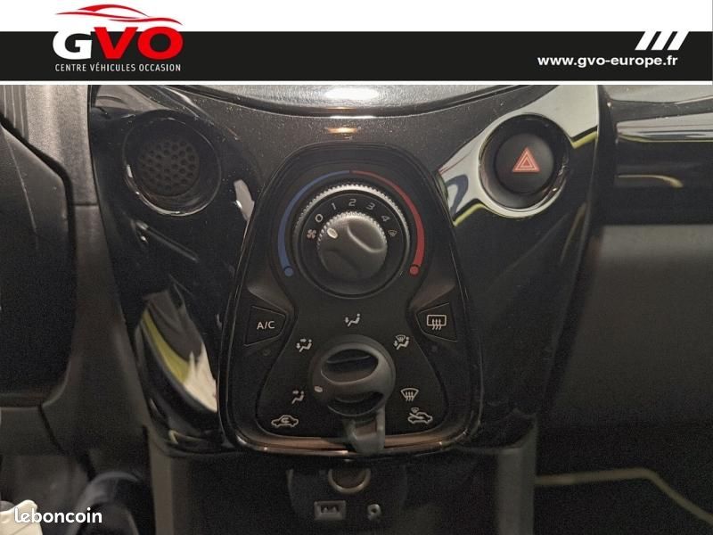 Toyota Aygo 1.0 VVT-i 69ch x-play 5p (image 11)
