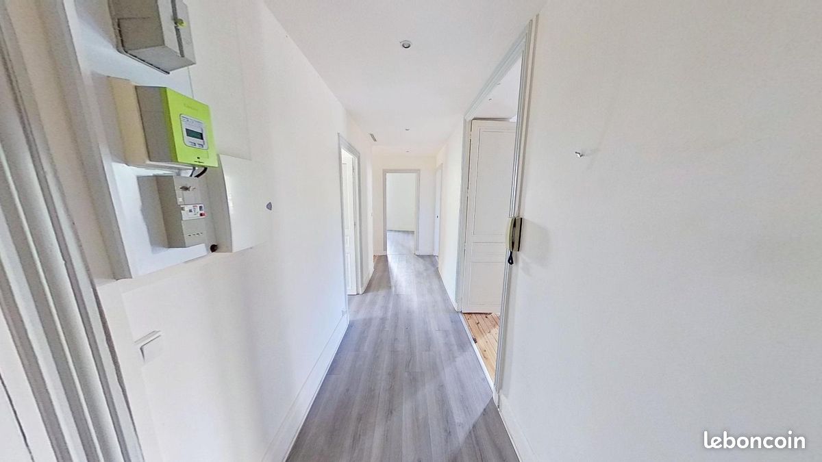 Appartement 3 pièces 123 m² · à Clermont-Ferrand · 123 m² · 1 400 €/mois