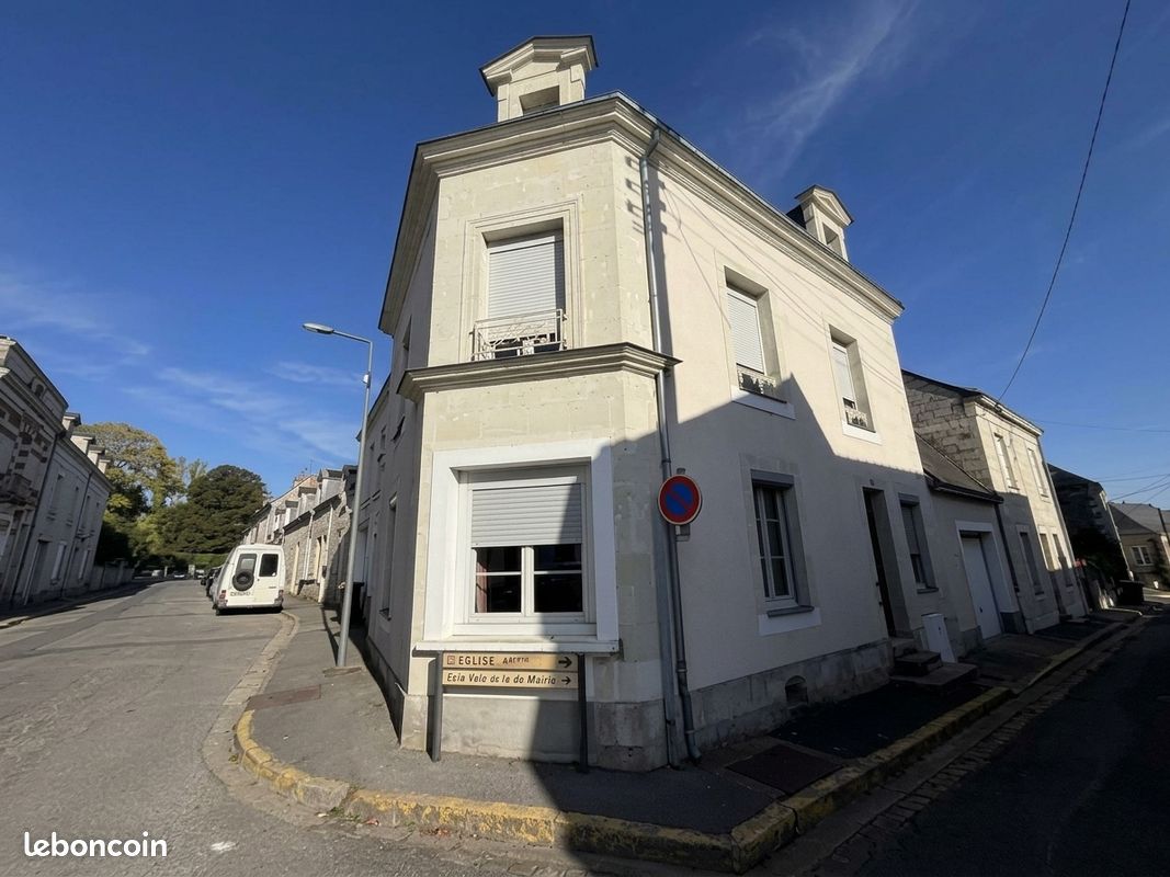 Maison 9 pièces 166 m² · aux Hauts-d'Anjou · 166 m² · 158 500 €