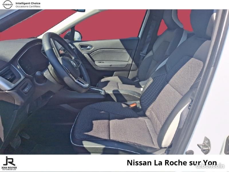 Renault Captur 1.6 E-Tech hybride 145ch Techno Fast Track (image 8)
