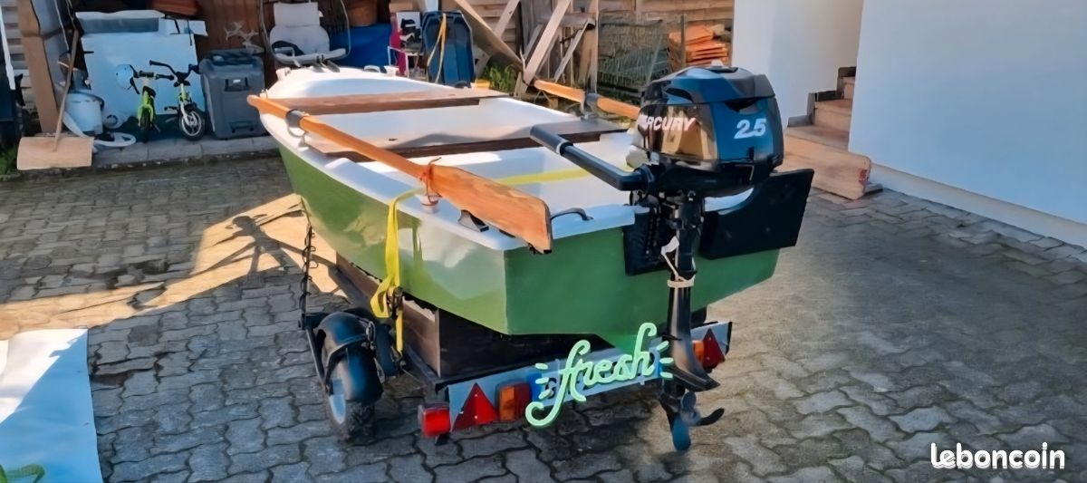 Bateau à moteur Mercury 2,5 CV + remorque (image 2)