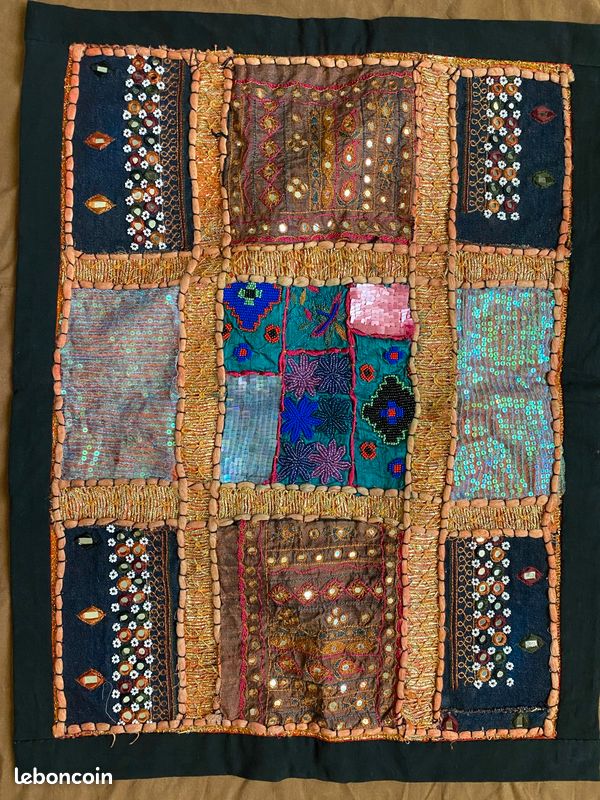 Tapisserie Murale Indienne Patchwork Artisanal (image 1)