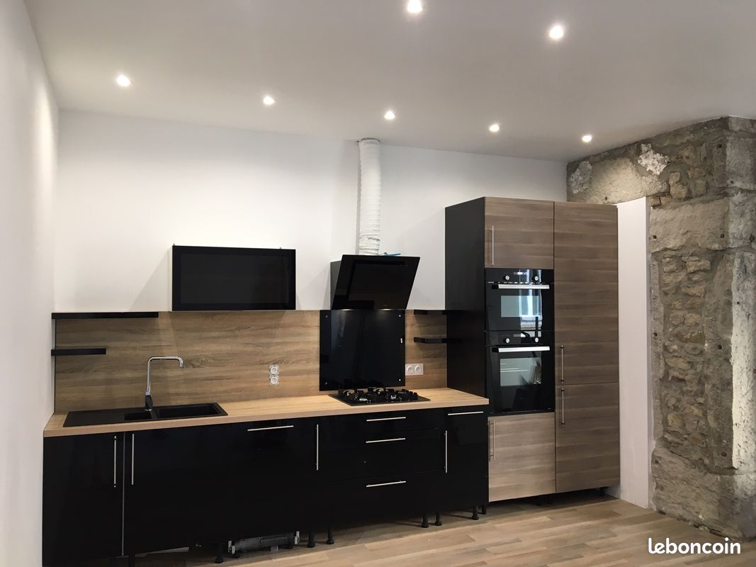 Appartement 3 pièces 80 m² · à Saint-Étienne · 80 m² · 940 €