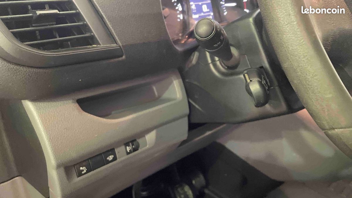 Peugeot expert fgn tole long 2.0 bluehdi 120 s&s bvm6 premium (image 18)