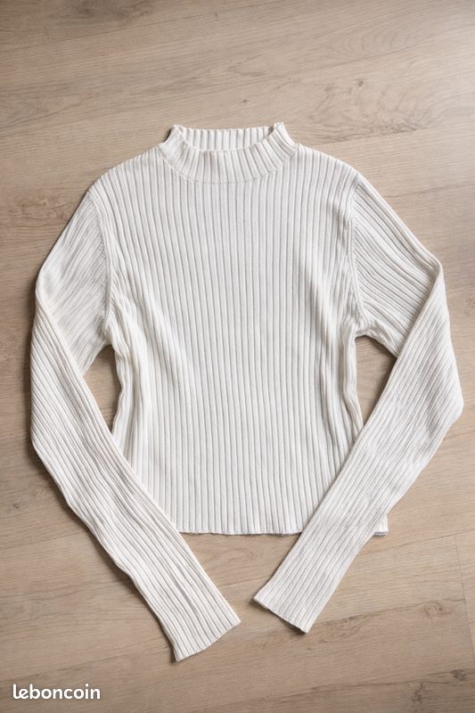 Pull blanc (image 1)