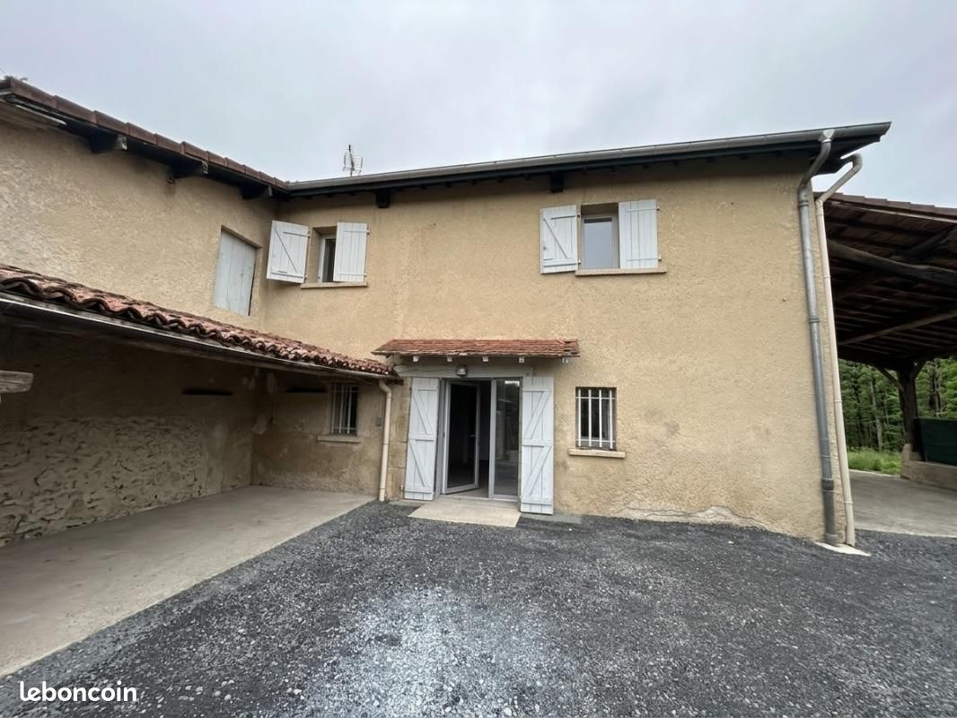Maison 4 pièces 96 m² · à Peschadoires · 96 m² · 760 €/mois