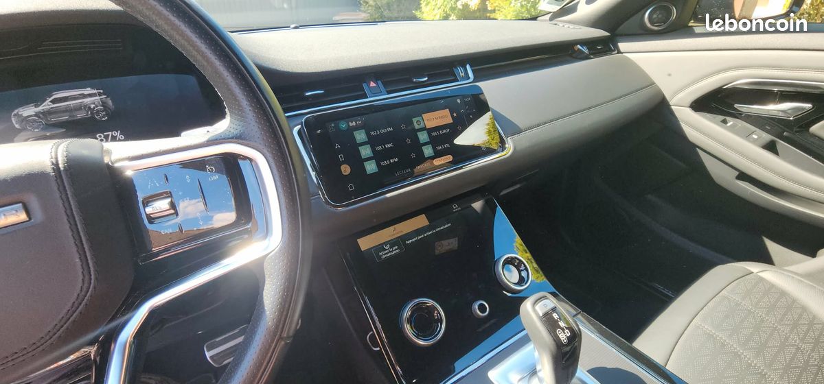 RANGE ROVER EVOQUE P300e R-DYNAMIC HSE (image 3)