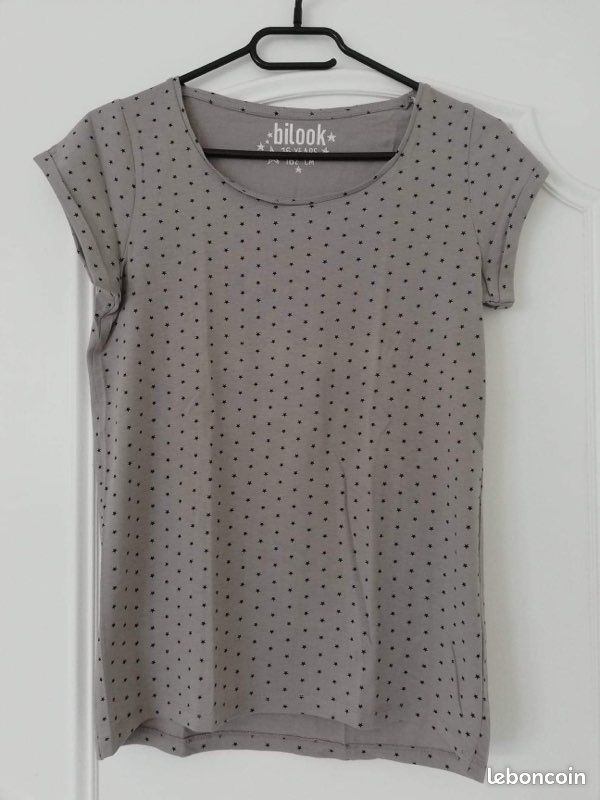T-shirt gris avec des étoiles noires (image 1)