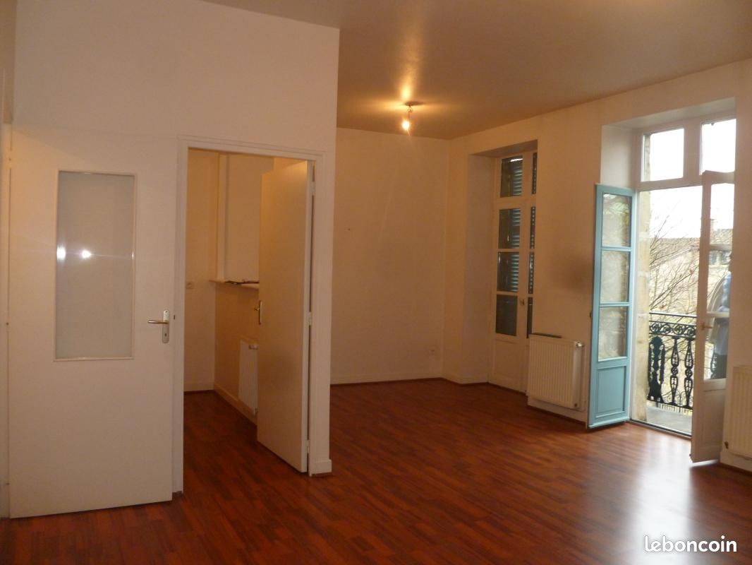 Appartement 2 pièces 47 m² · à Figeac · 47 m² · 517 €