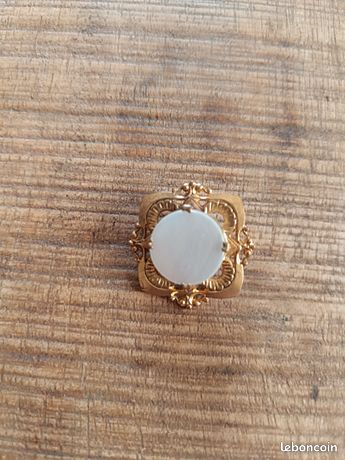Lot De 40 Boutons Anciens En Nacre Véritable - Divers Diamètres, Pour Couture, Vintage