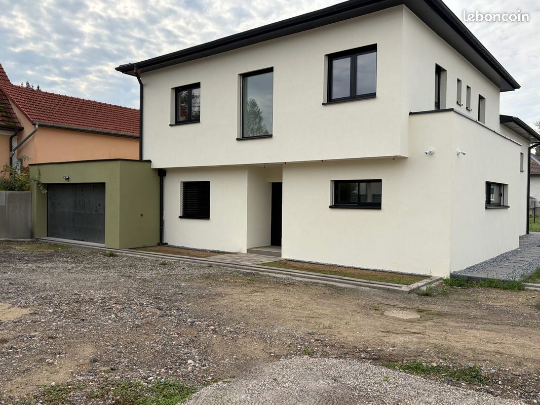 Maison 6 pièces 190 m² · à Rosenau · 190 m² · 985 000 €