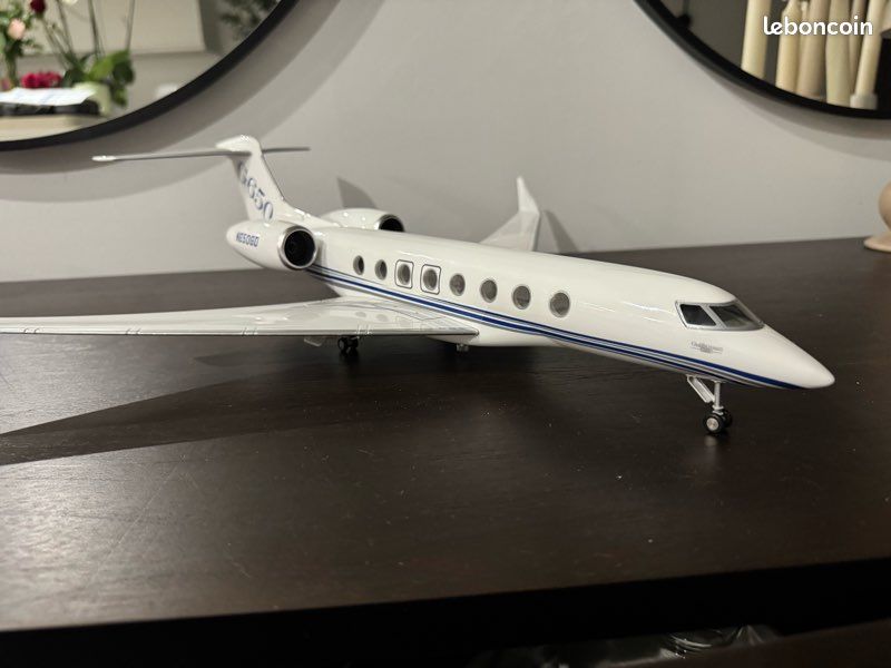 Maquette Gulfstream G650 1:67 – 45 Cm En Résine, Support Inclus, Pour Collectionneurs Et Passionnés D'aviation