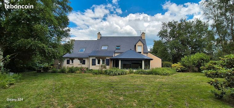 Propriété 7 pièces 160 m²