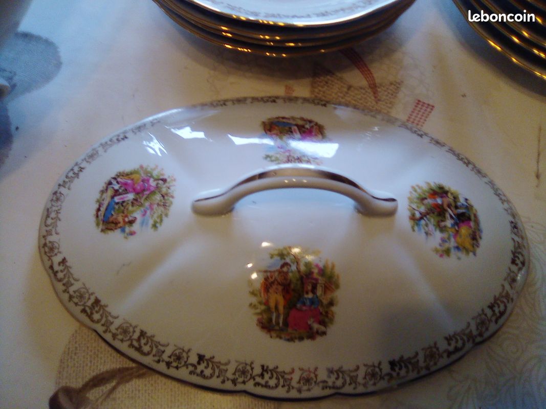 Lot service de veritable porcelaine chauvigny (image 6)