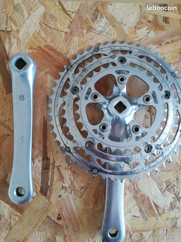 PÉDALIER CAMPAGNOLO CENTAUR BLACK UT 11V.172,5 mm 34x50 - FC18-CE240 PÉDALIER CAMPAGNOLO CENTAUR BLACK UT 11V.172,5 mm 34x50 - FC18-CE240