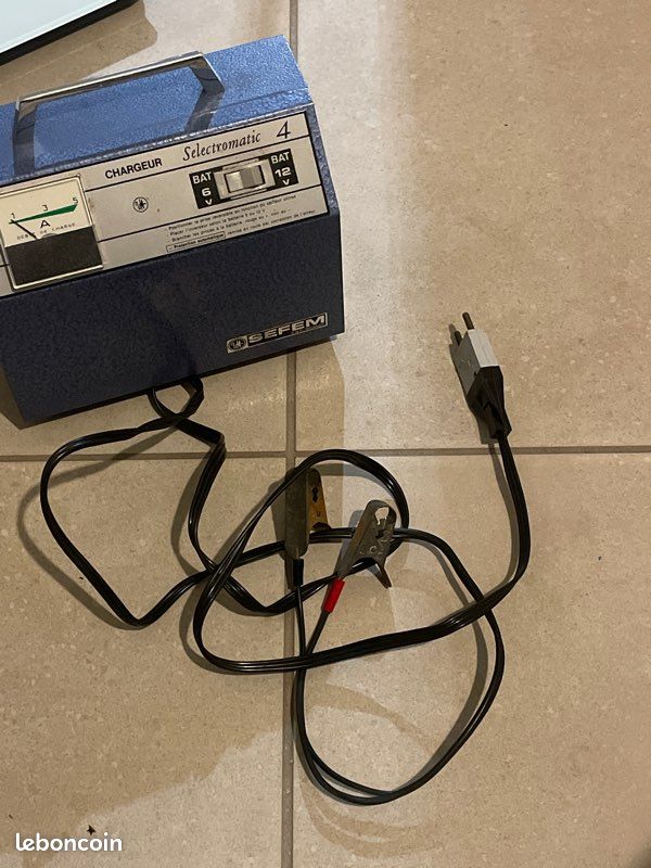 Chargeur 6 et 12 volts (image 3)