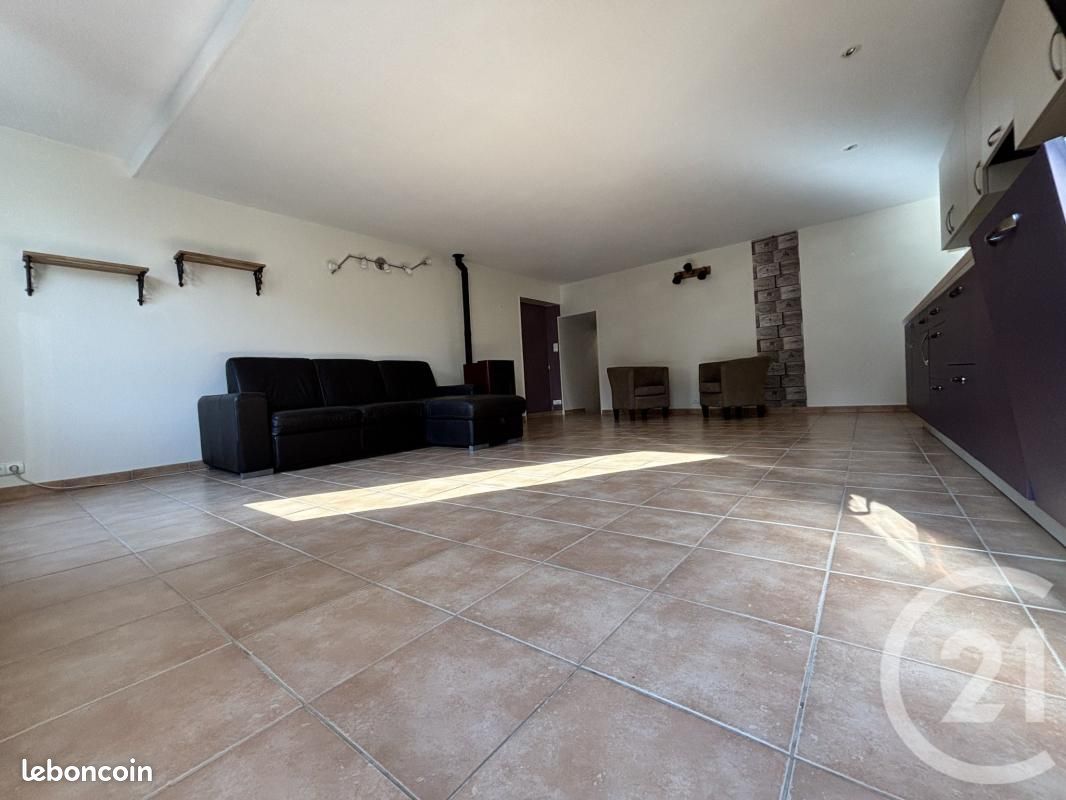 Appartement 5 pièces 128 m² · à Mazaugues · 128 m² · 229 000 €