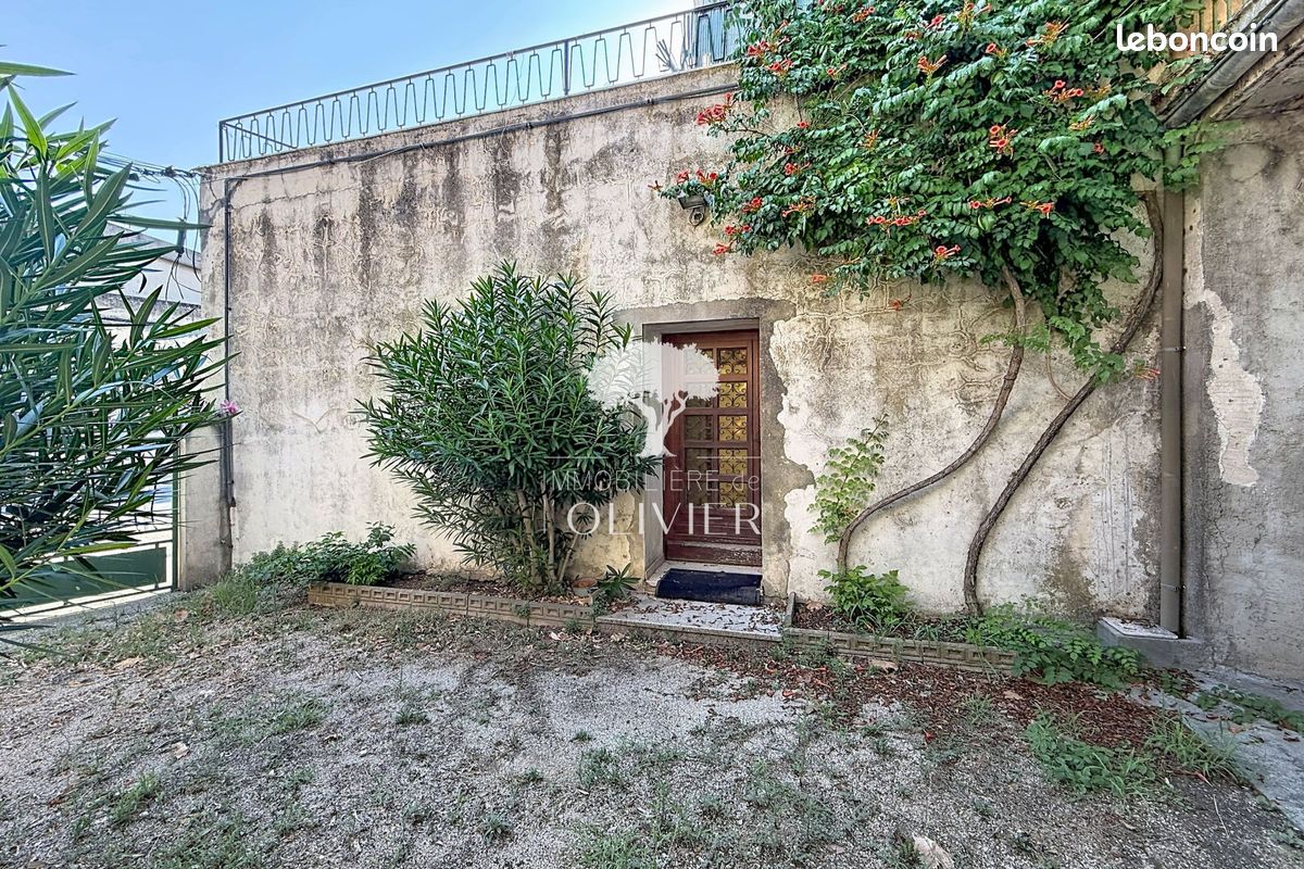 Maison 4 pièces 300 m² · à Apt · 300 m² · 212 000 €