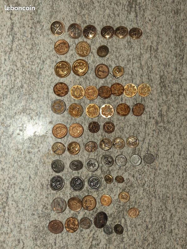 Lots de boutons anciens (image 1)