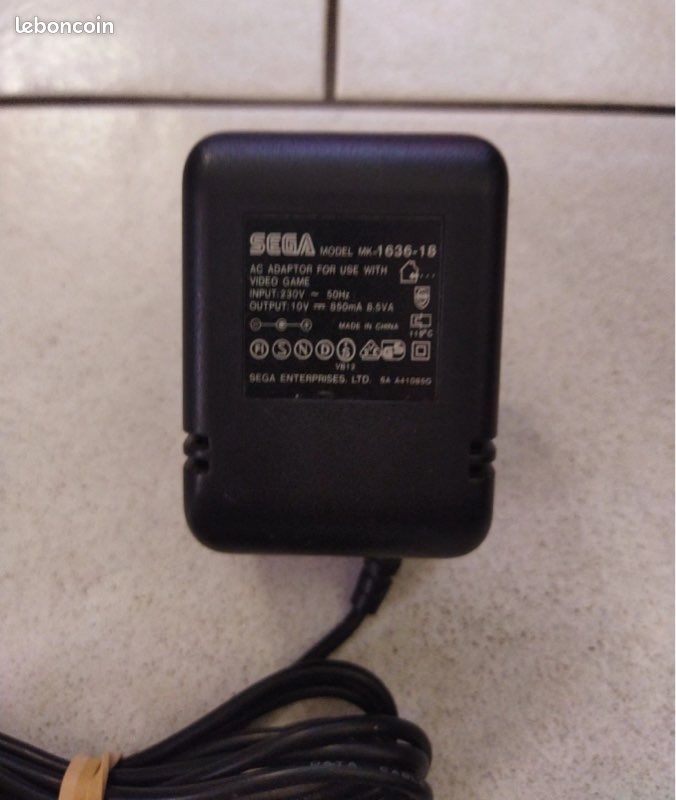 Sega - Mega Drive - II - Consola de videojuegos - En la caja original