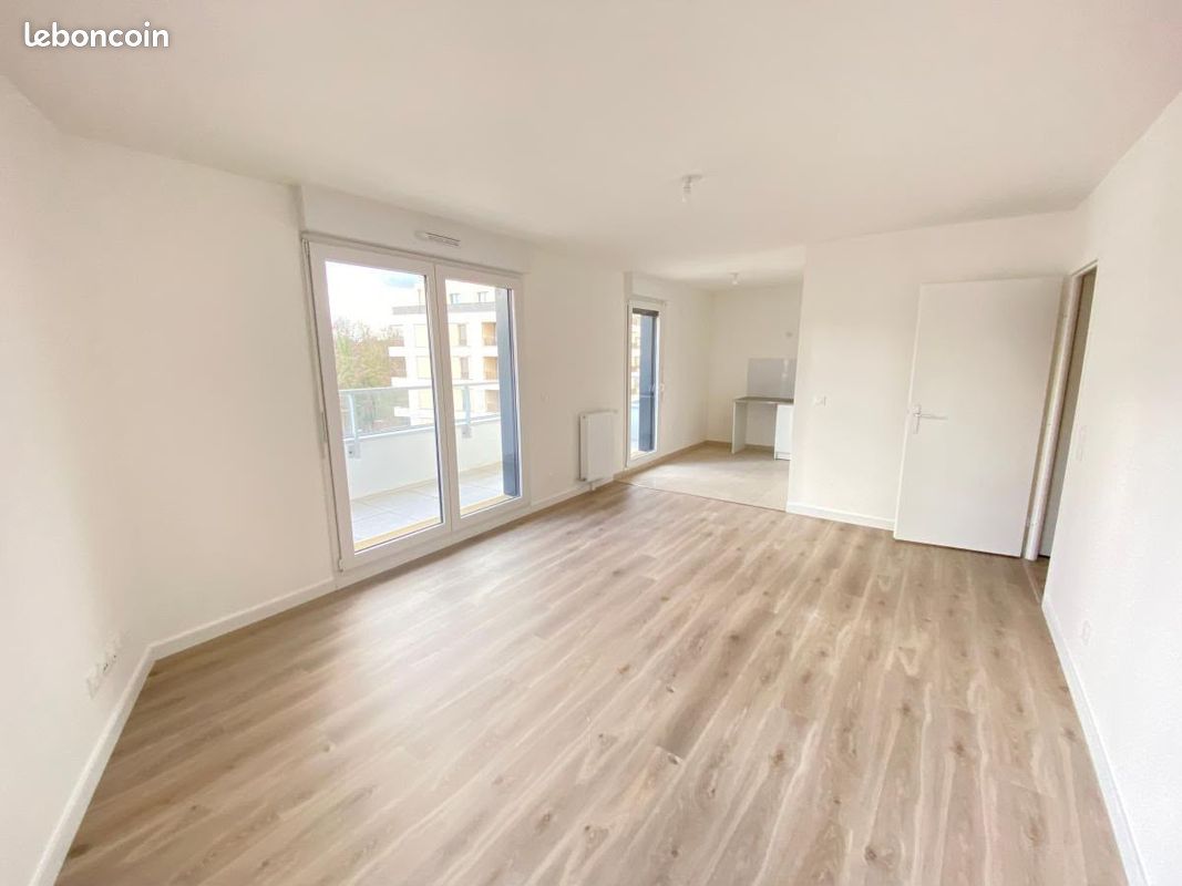 Appartement 2 pièces 48 m² · à Châtillon · 48 m² · 1 350 €/mois