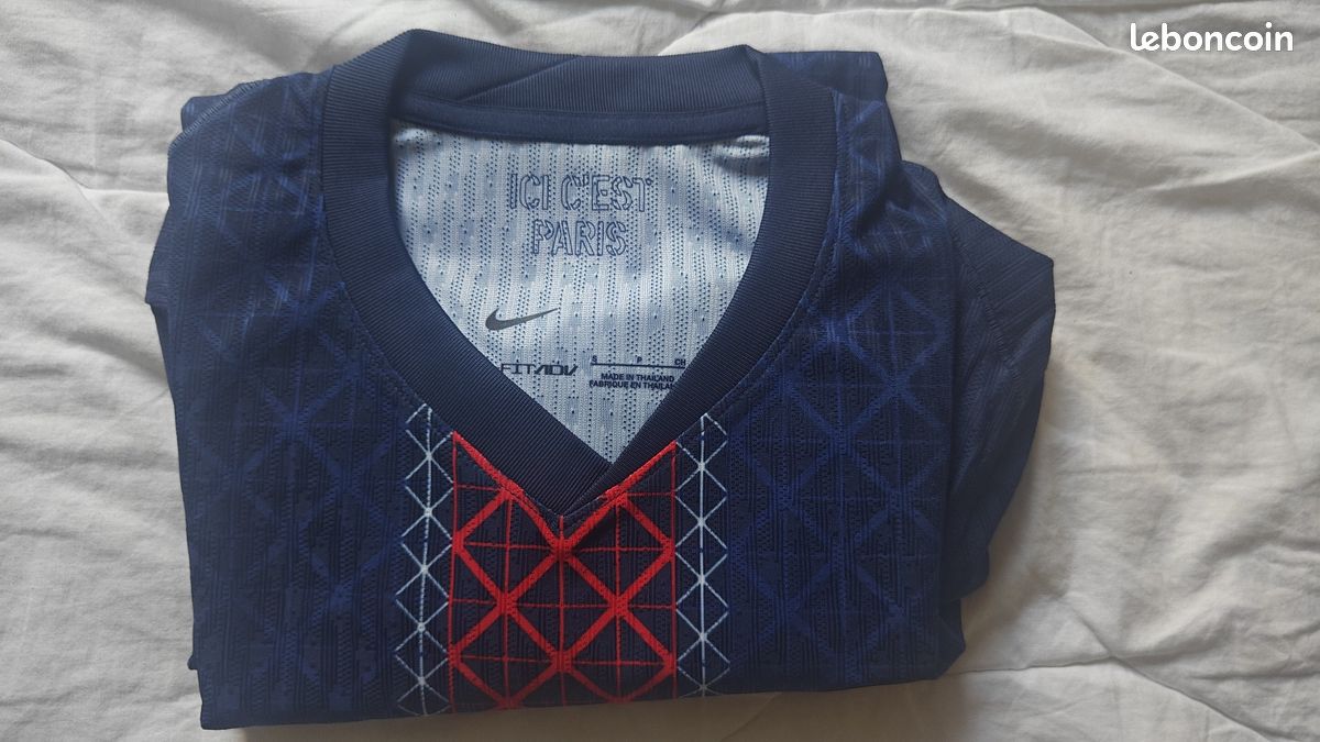 Maillot Domicile PSG 2025/26 Nike – Flocage Collector XO The Weekend – Taille S/M/L/XL