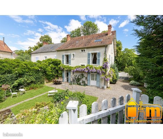 Maison 8 pièces 195 m² · à Étampes · 195 m² · 350 000 €