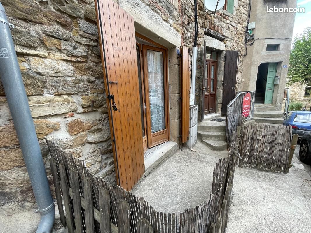 Appartement 1 pièce 54 m² · aux Vans · 54 m² · 550 €/mois