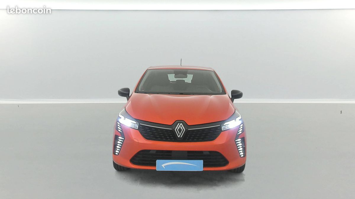 RENAULT Clio E-Tech full hybrid 145 ch GSR2 Evolution (image 8)