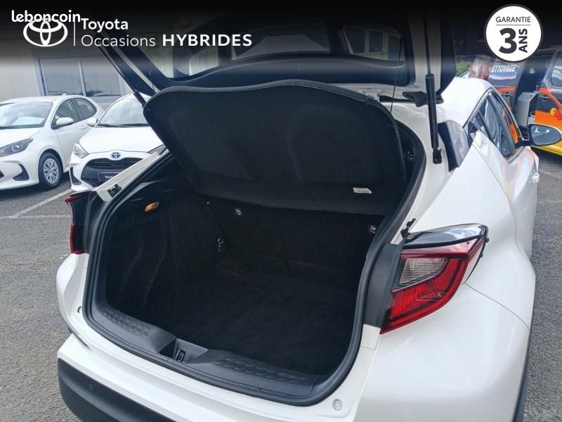 Toyota C-HR 122h Dynamic Business 2WD E-CVT + Programme Beyond Zero Academy MY20 (image 10)