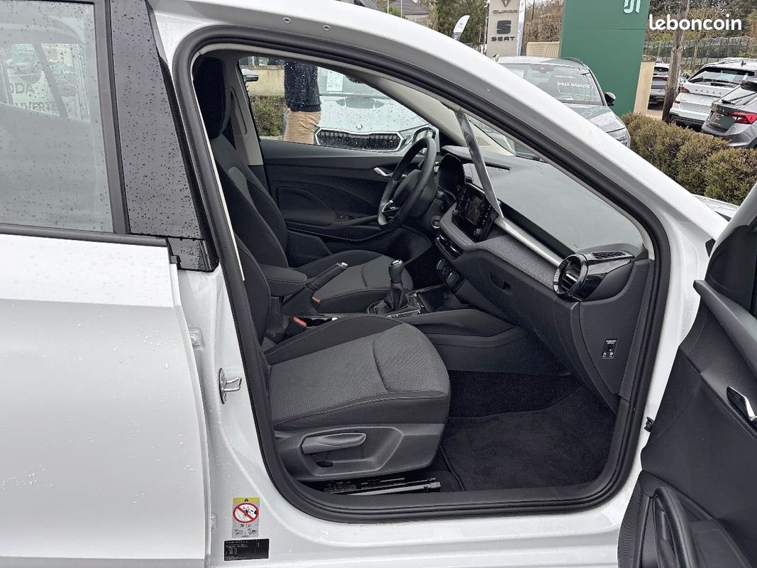SKODA Fabia 1.0 TSI 95 ch EVO 2 BVM5 Selection (image 18)