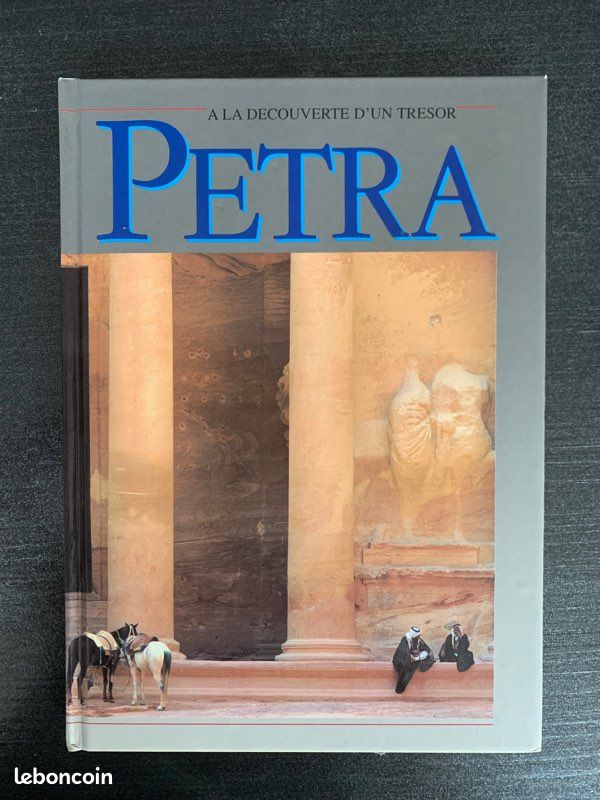 Livre - À La Découverte D’un Trésor Petra - 1992 (image 1)