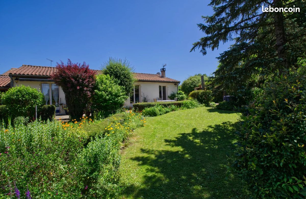 Maison 4 pièces 101 m² · à Villefagnan · 101 m² · 139 000 €