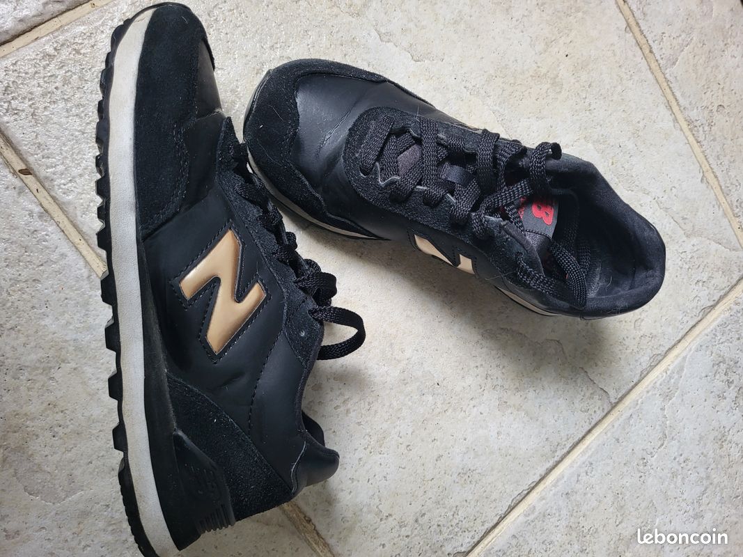 Baskets New Balance modèle 515 - Noir et doré (image 2)