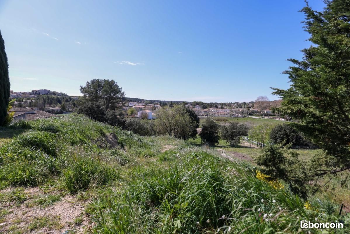 Terrain 1 100 m² Cabries · à Cabriès · 400 000 €