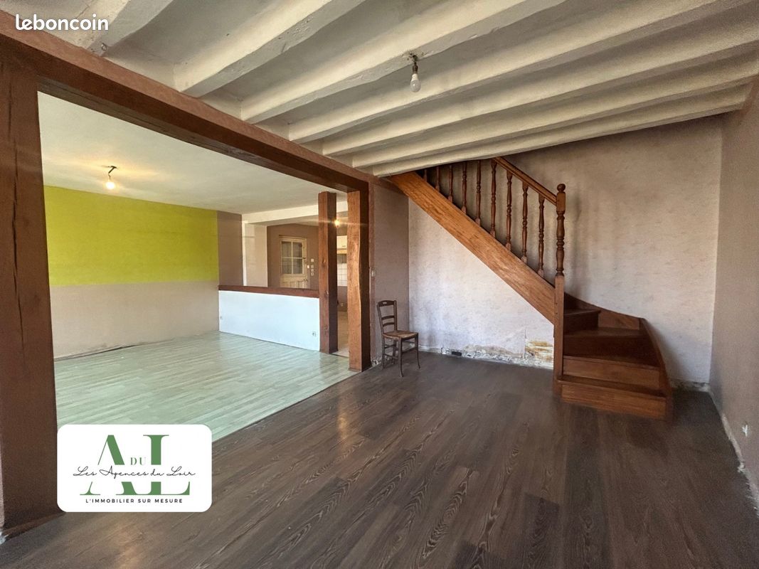 Maison 5 pièces 80 m² · à Luché-Pringé · 80 m² · 64 500 €