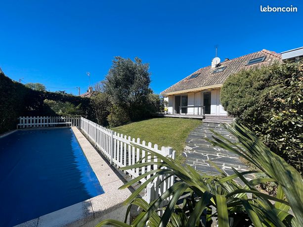 Propriété 10 pièces 213 m²