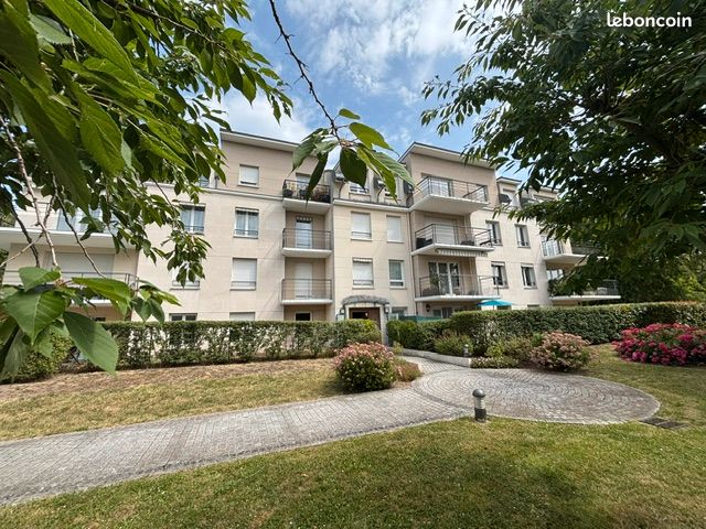 Appartement 3 pièces 64 m² · à Chantilly · 64 m² · 1 100 €