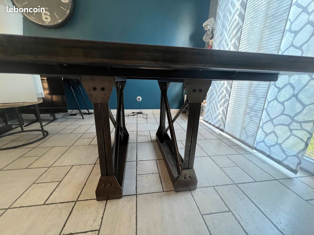 Table à manger Industriel artisanale 120x120 (image 5)