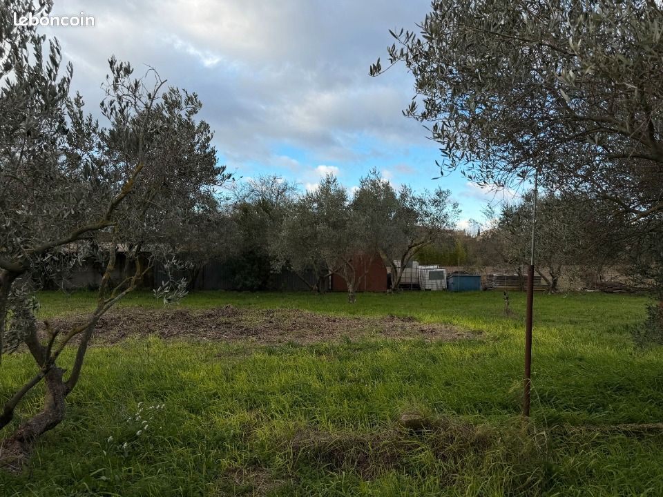 Terrain 525 m² Valergues · 199 000 €