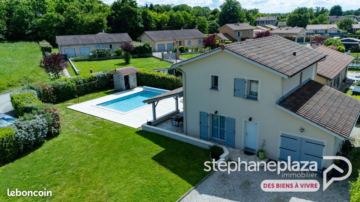 Maison 5 pièces 108 m² · à Versailleux · 108 m² · 365 000 €
