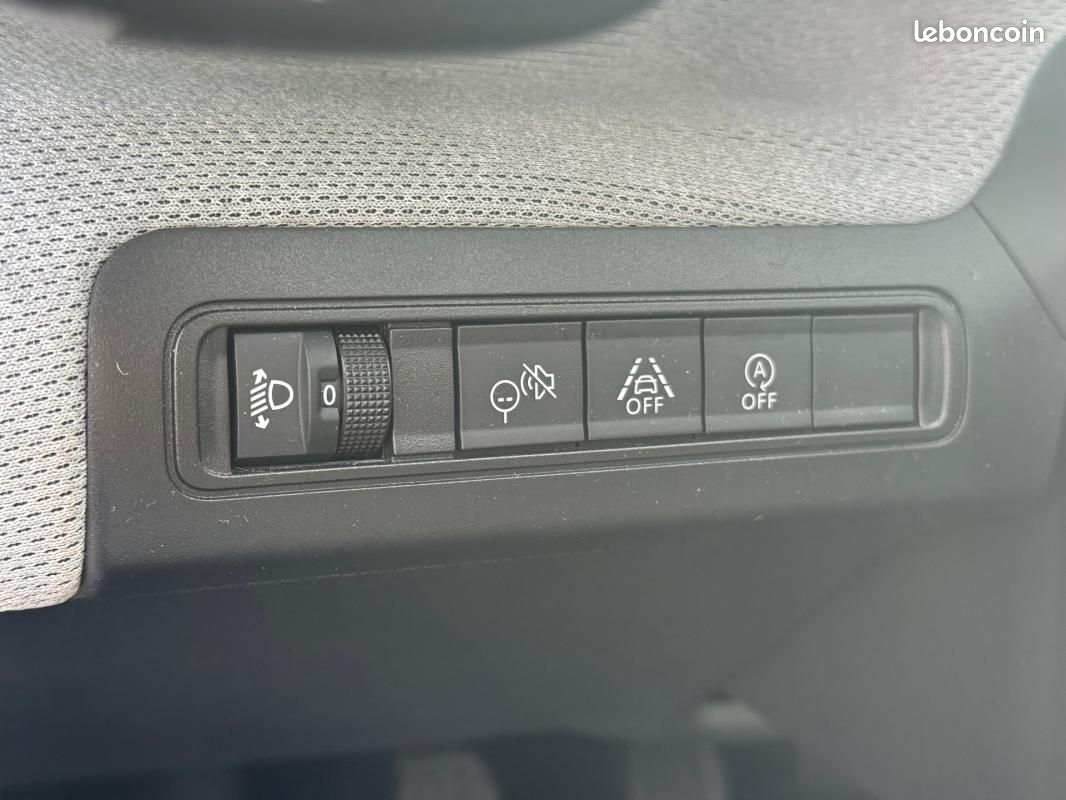 Citroën C3 Turbo 100 ch Manuelle Max (image 9)